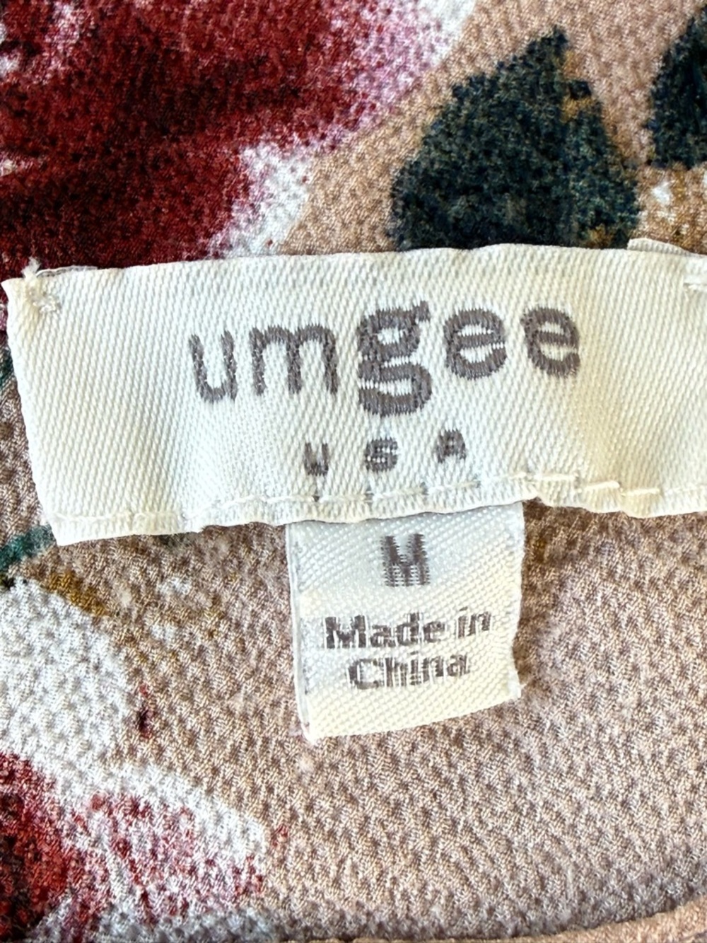 Umgee medium floral shorts romper sleeveless - Picture 7 of 7